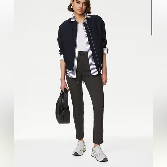 Marks & Spencer Drawstring Tapered Ankle Grazer Trousers (UK 8 // US 4) NWOT - Picture 3 of 3